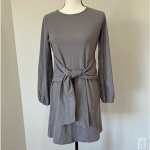 R. Vivimos dress in a size medium office date night tummy hiding career gray
